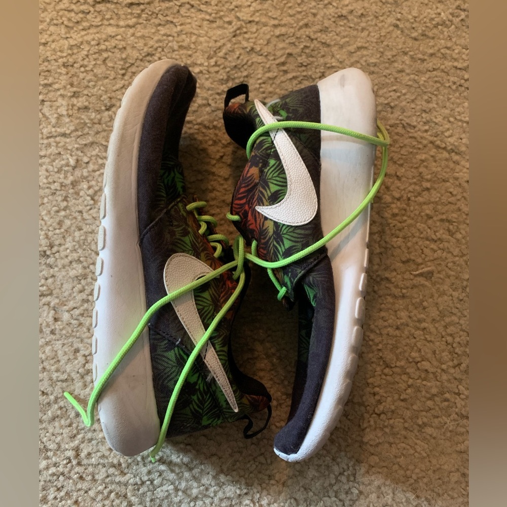 Tropical Nike Tennis Shoes